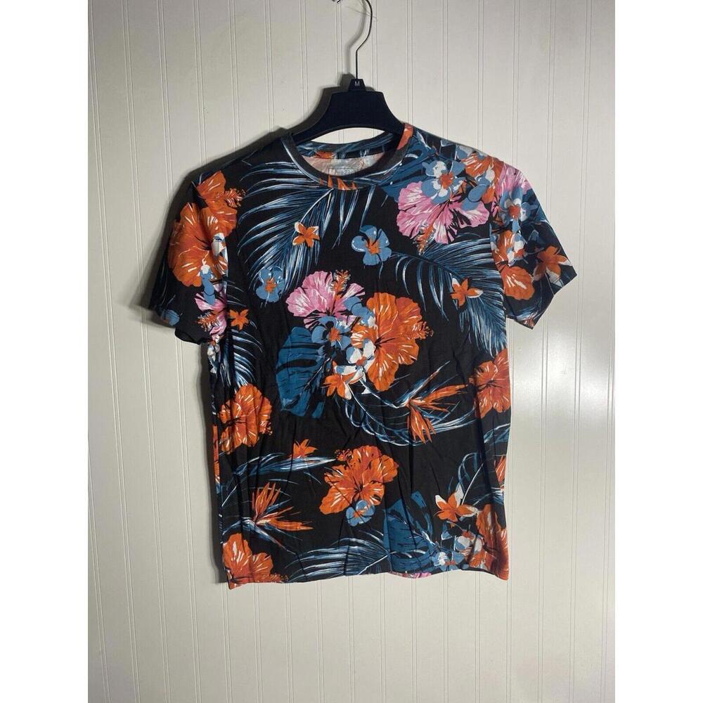 Rue 21 Small Sleeve Round Neck Basic